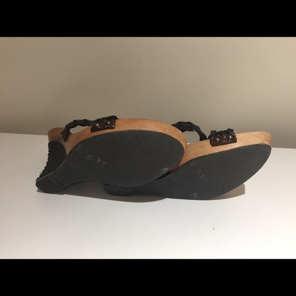 Sotto Sopra bohemian wooden wedges criss cross top - Picture 15 of 16